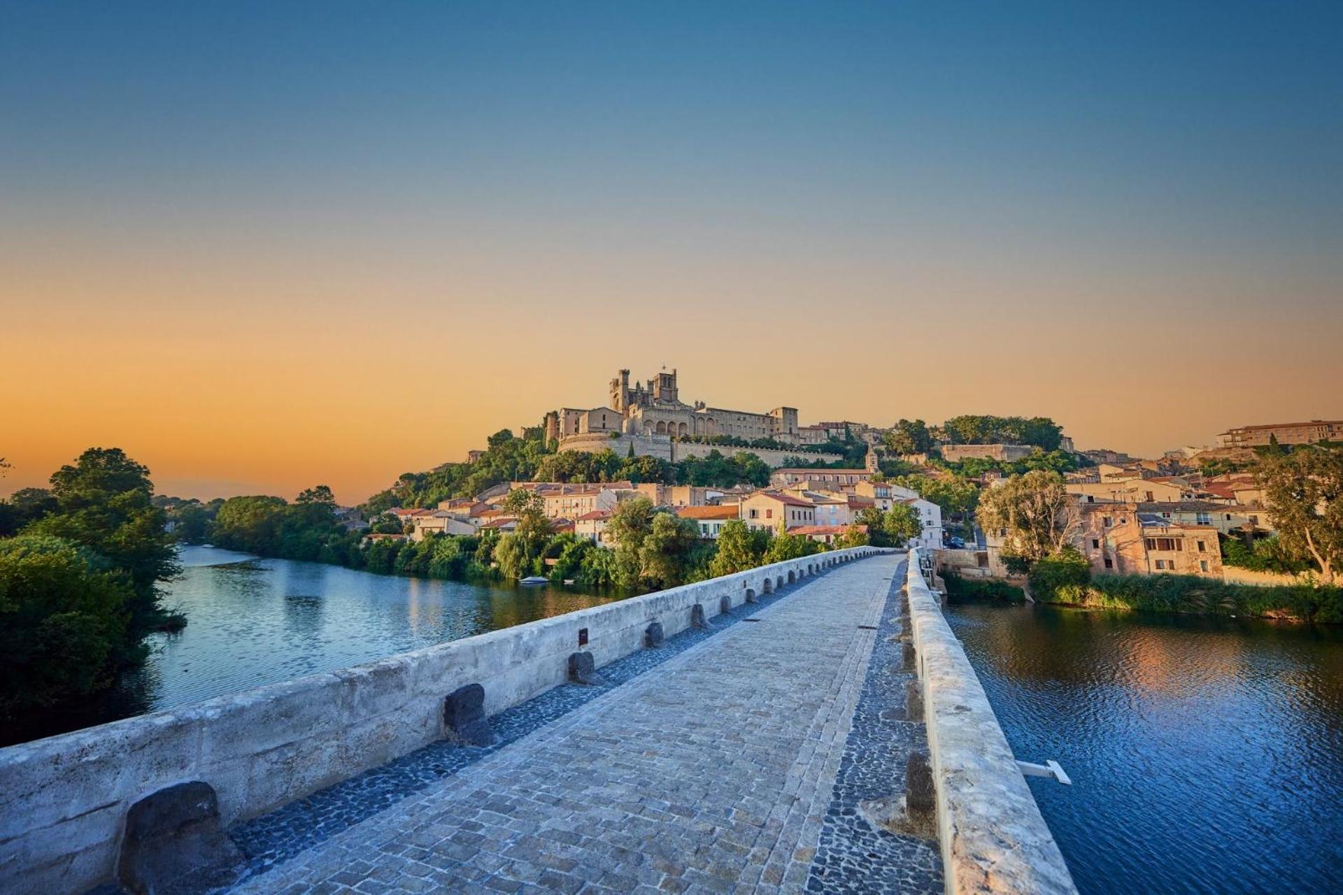 Hotel Du Champs De Mars Béziers Dış mekan fotoğraf