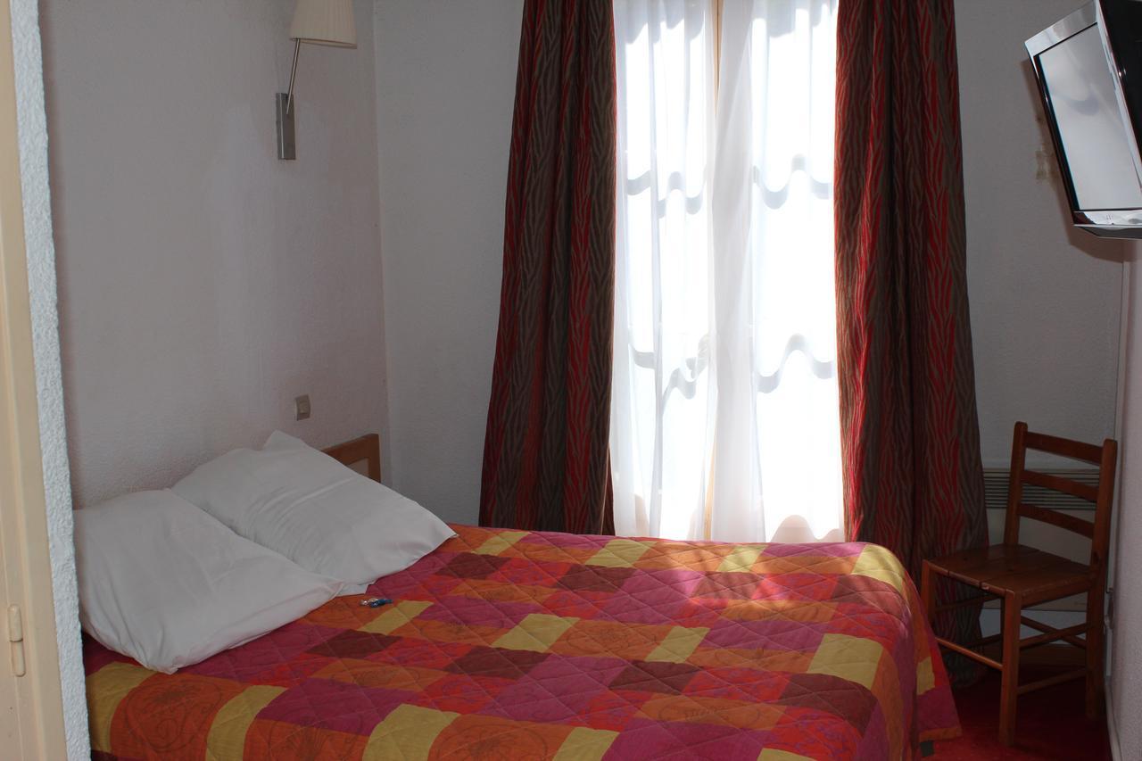 Hotel Du Champs De Mars Béziers Oda fotoğraf
