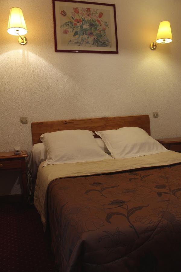 Hotel Du Champs De Mars Béziers Dış mekan fotoğraf